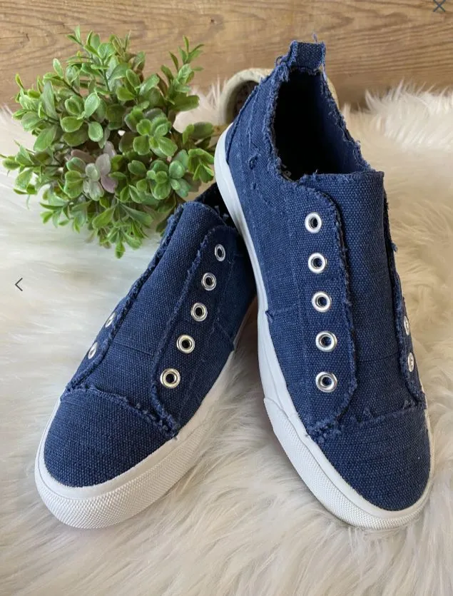 BABALU CANVAS SHOES