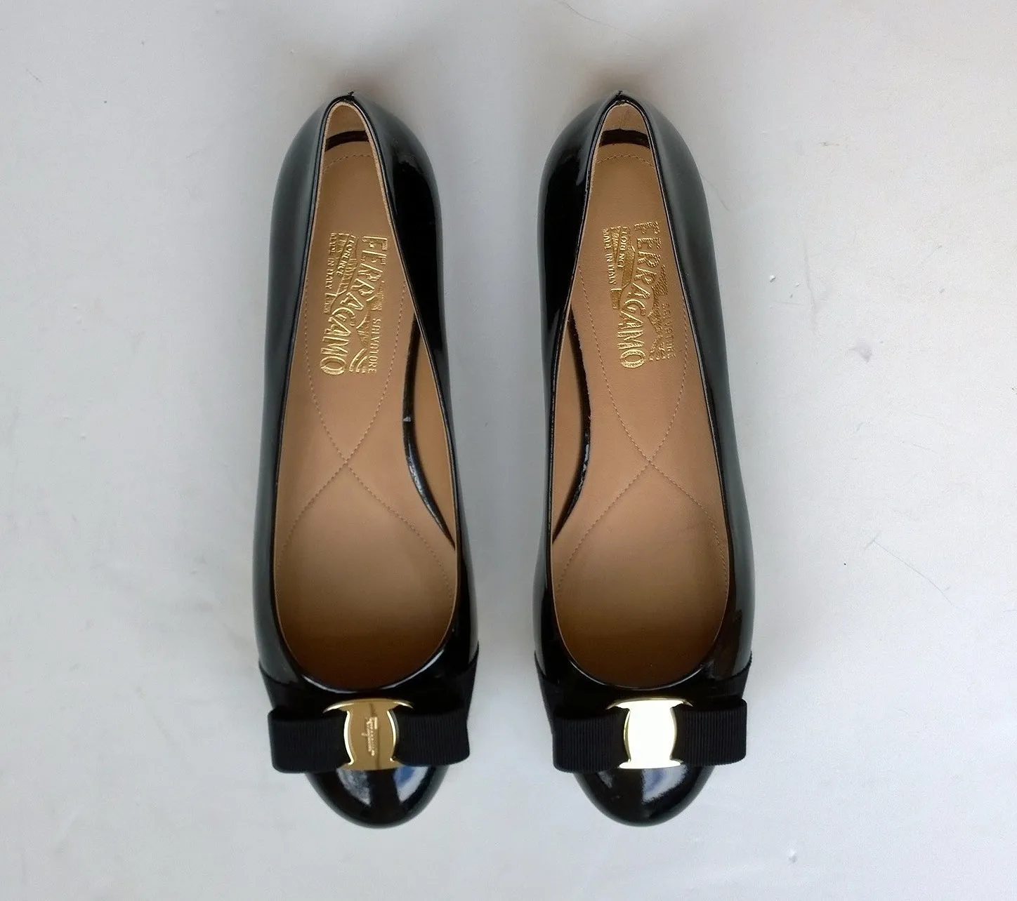 Ferragamo Varina Black Patent Flats new in box shoes bow flats C Width