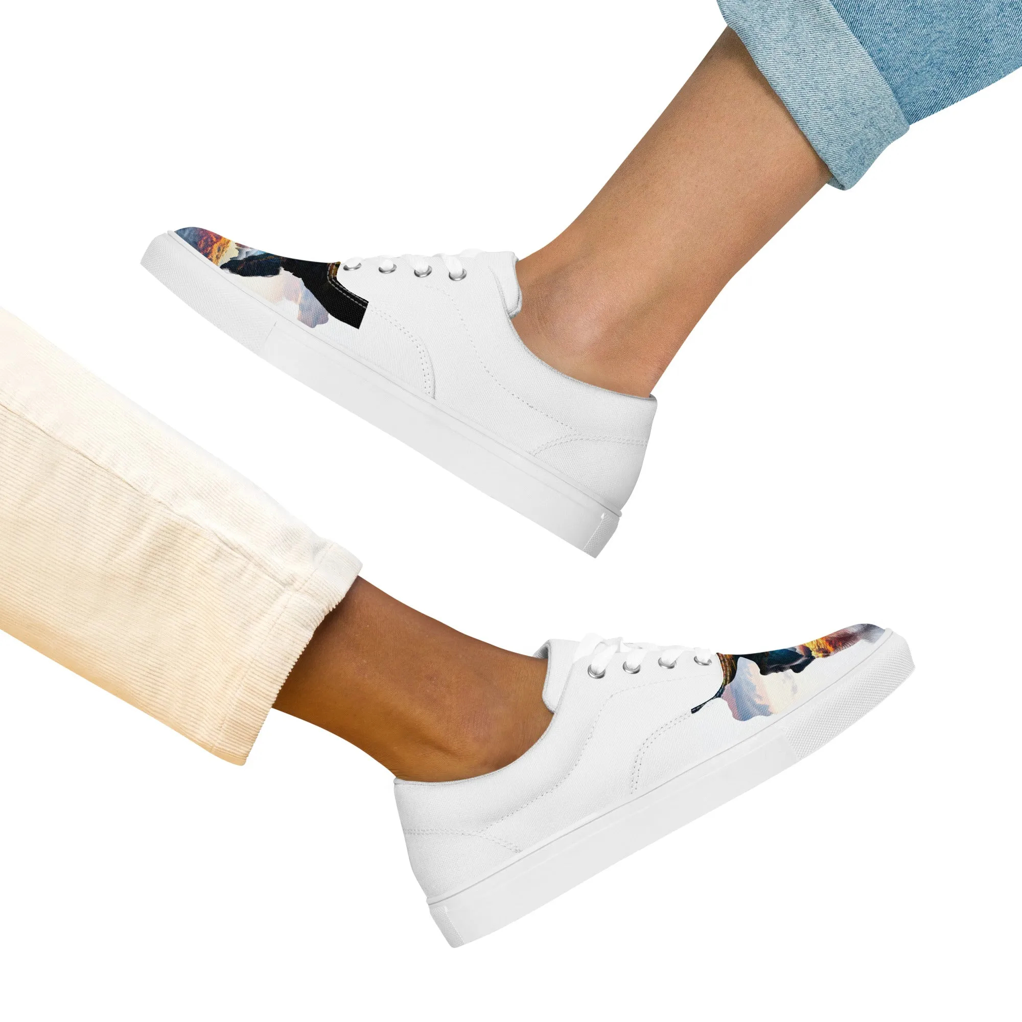 Hidden Peace Women’s lace-up canvas shoes