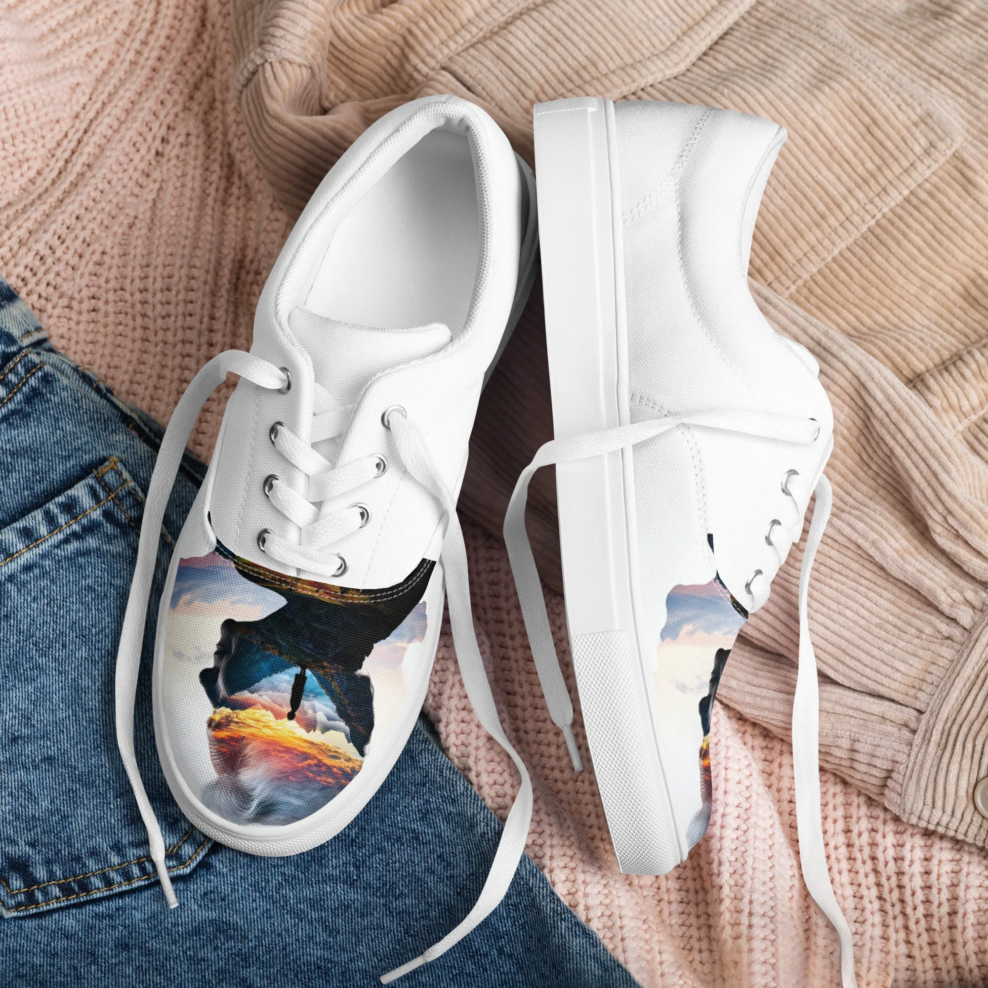 Hidden Peace Women’s lace-up canvas shoes